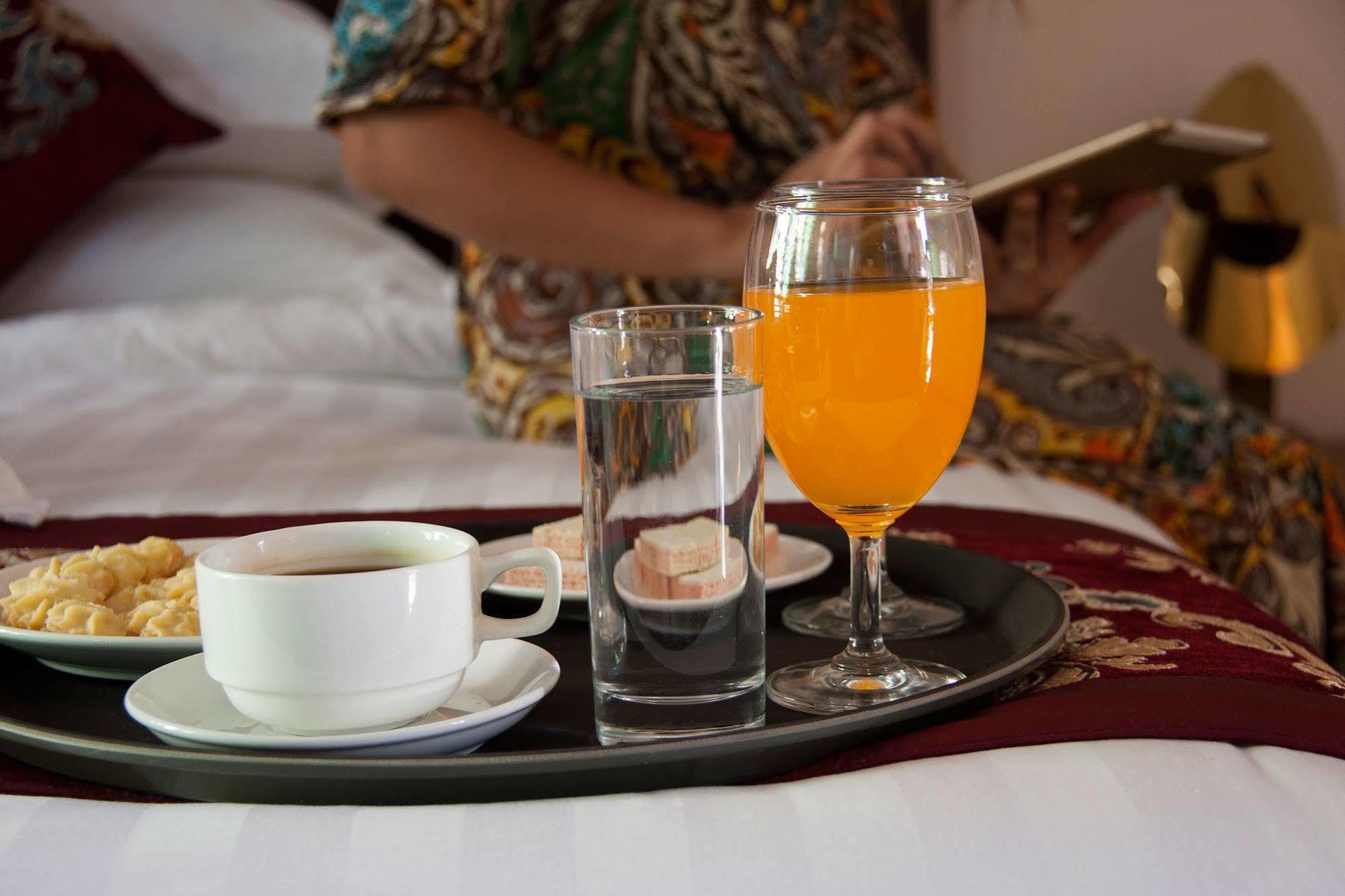 Hotel Sincere Smile Rangoon Buitenkant foto