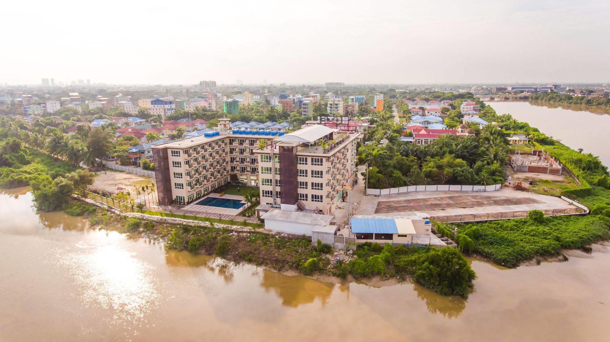 Hotel Sincere Smile Rangoon Buitenkant foto