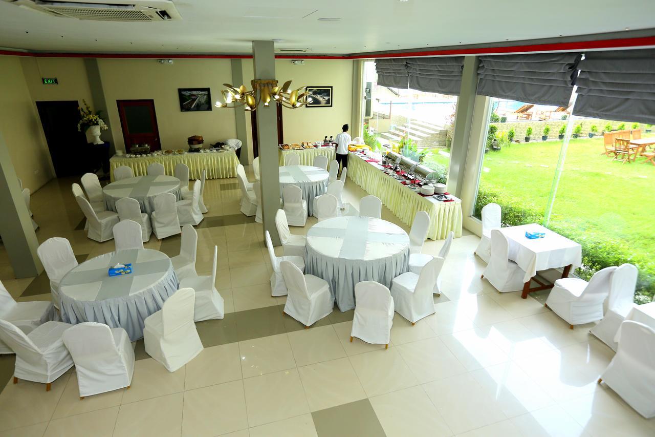 Hotel Sincere Smile Rangoon Buitenkant foto