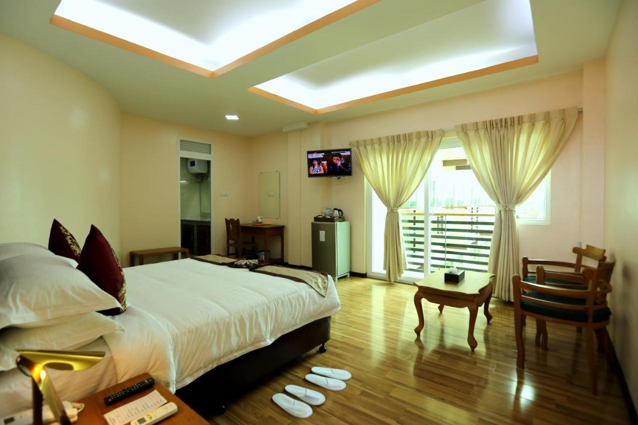Hotel Sincere Smile Rangoon Buitenkant foto